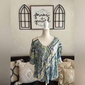 Anthropologie Maeve Pleated 8 Floral Split Flutter Sleeve Top Boho Hippie Size 4